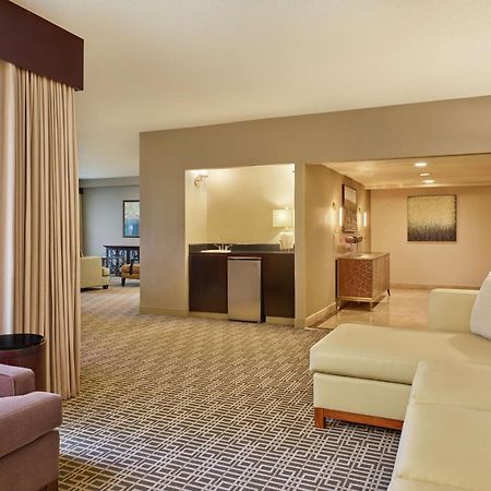 Hotel Doubletree By Hilton Houston Intercontinental Airport Exterior foto