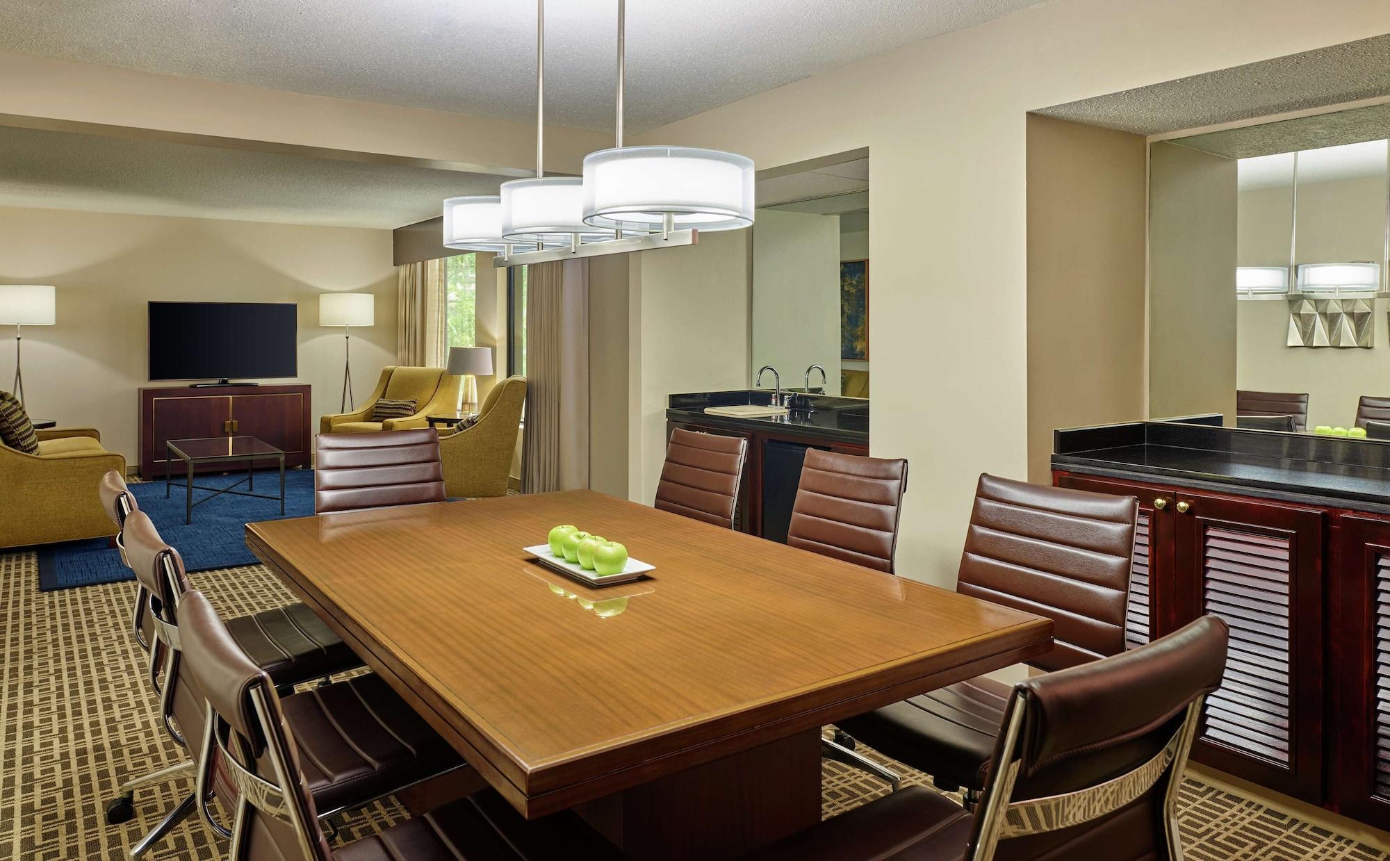 Hotel Doubletree By Hilton Houston Intercontinental Airport Exterior foto