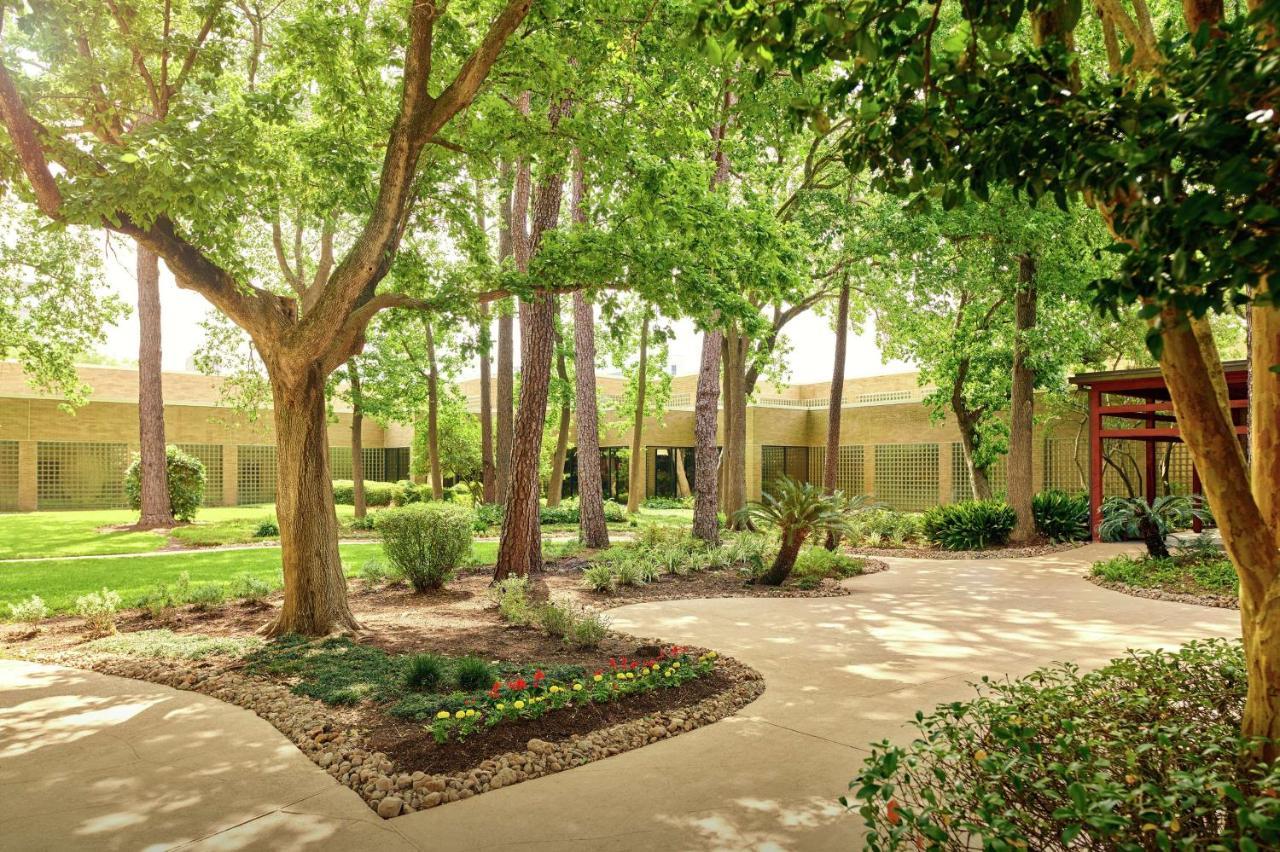 Hotel Doubletree By Hilton Houston Intercontinental Airport Exterior foto