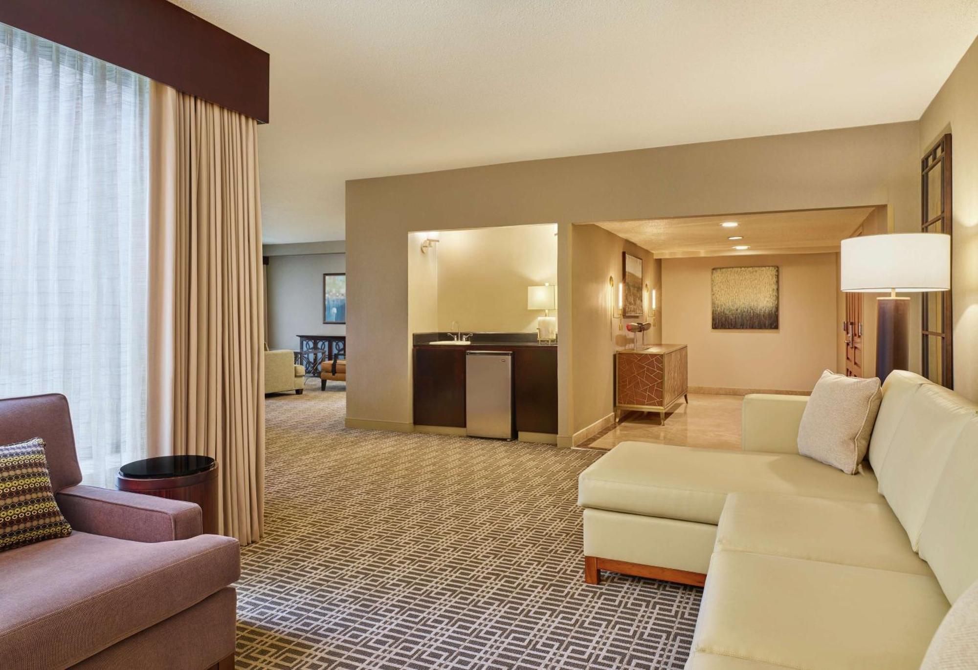 Hotel Doubletree By Hilton Houston Intercontinental Airport Exterior foto